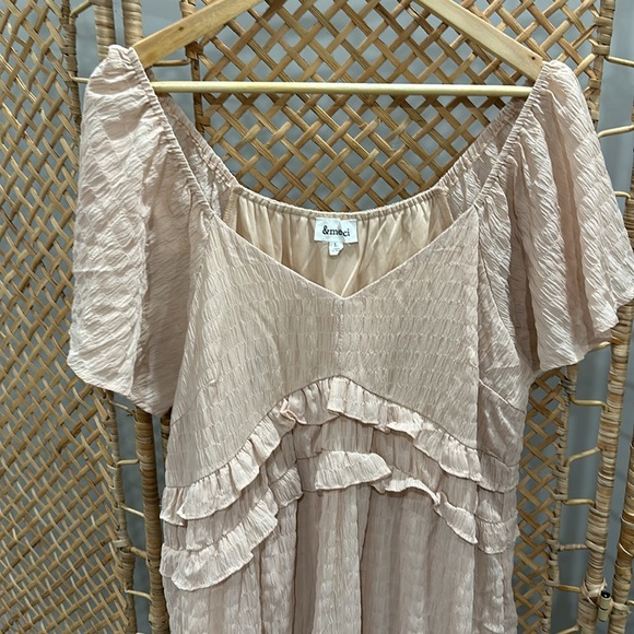 EUC &merci blush midi dress. Size Large - Picture 3 of 4